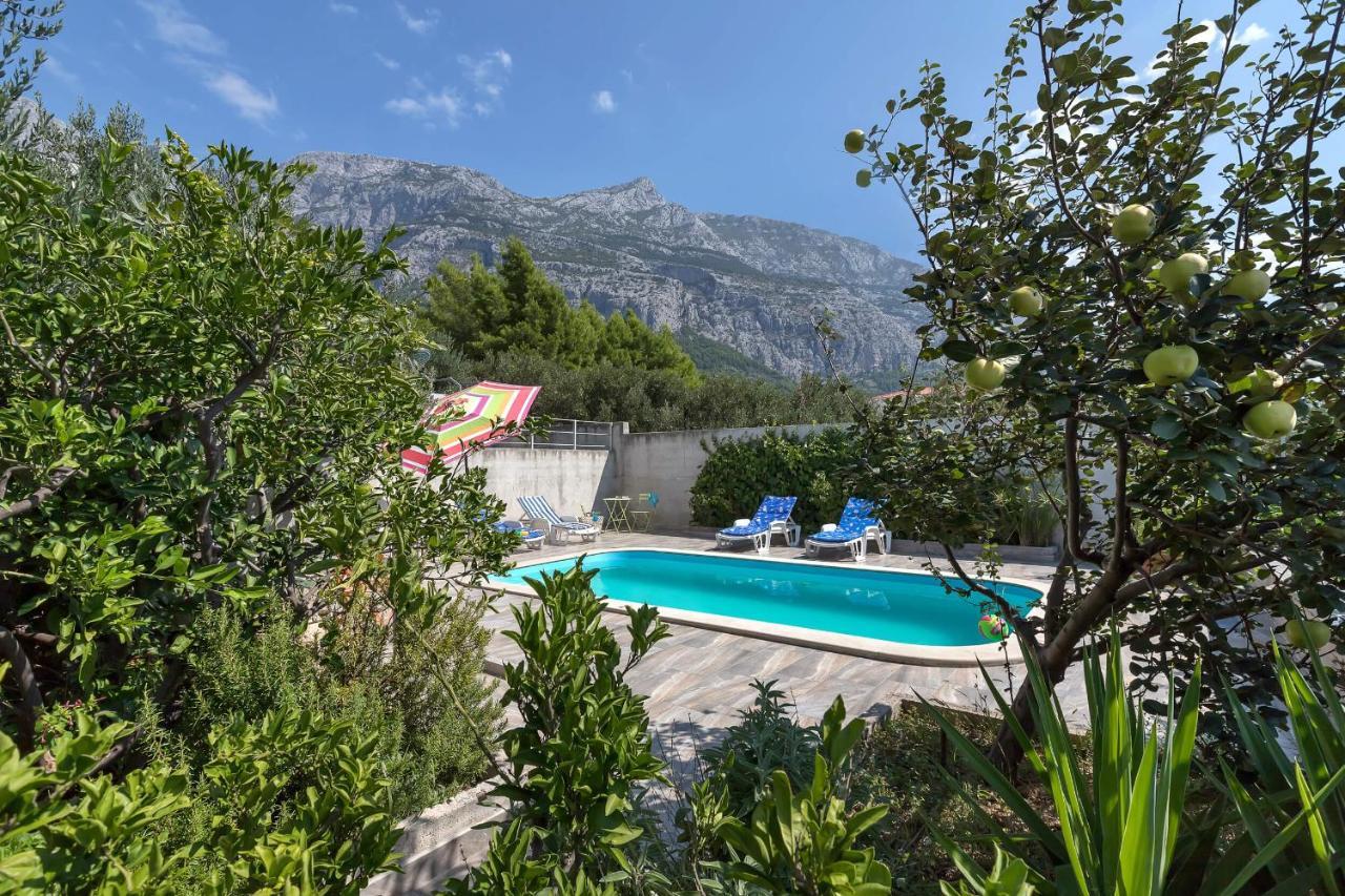 Apartments Vele Makarska Esterno foto