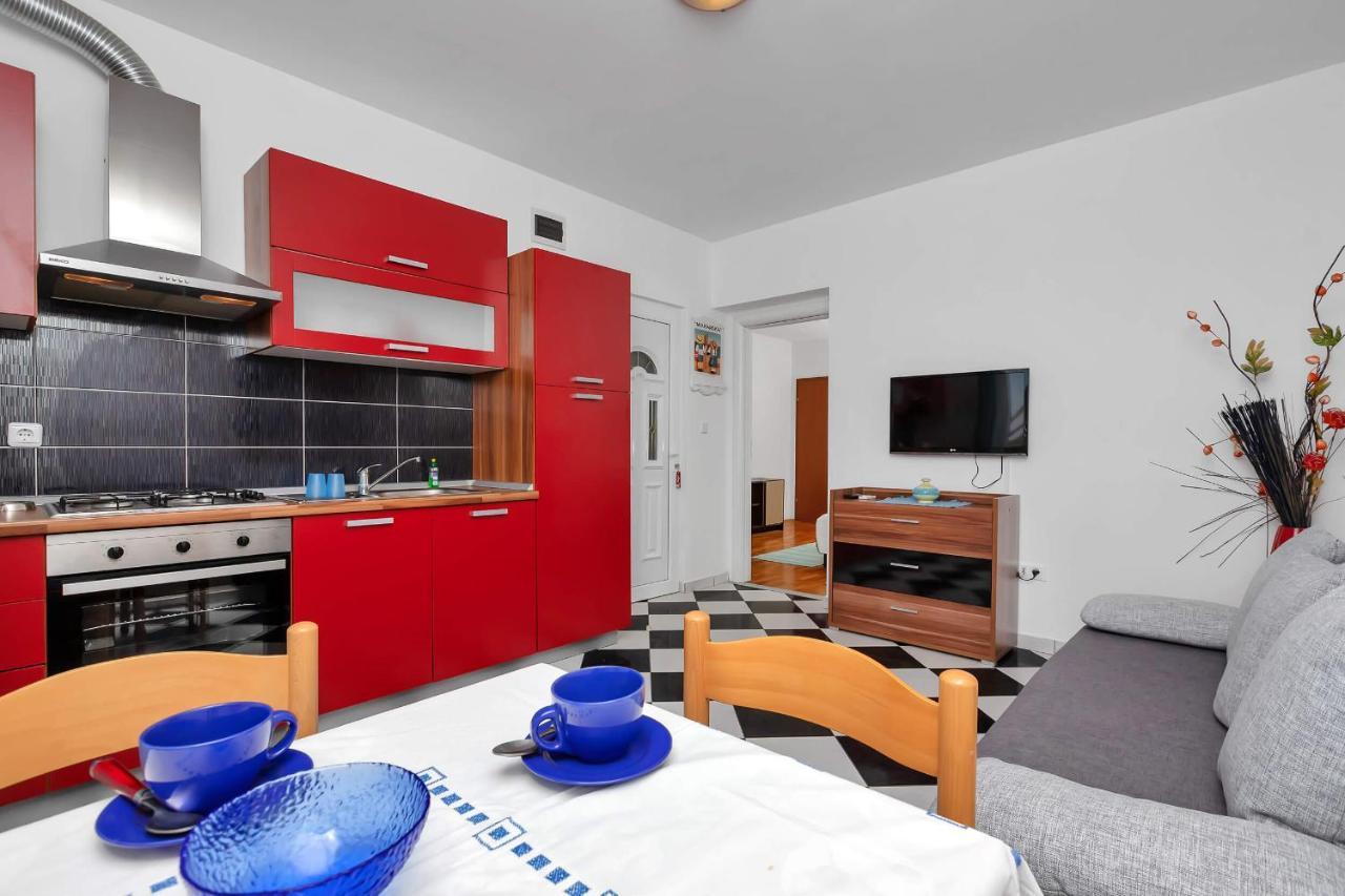 Apartments Vele Makarska Esterno foto