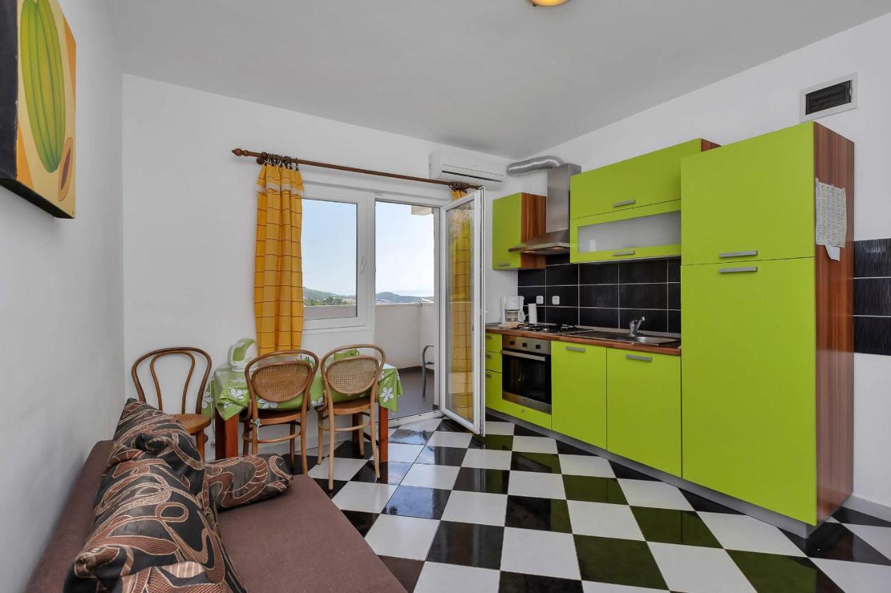 Apartments Vele Makarska Esterno foto
