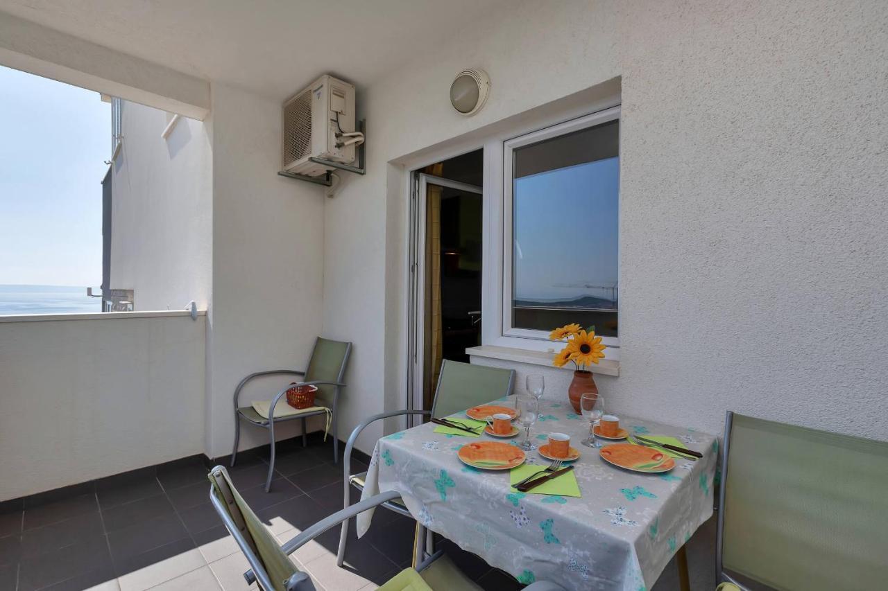 Apartments Vele Makarska Esterno foto